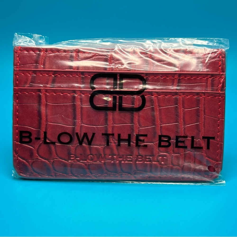 B-Low the Belt Croc Card Case New 3 Card Slots - faux leather - NWT